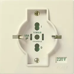 06416 | 2P+E 16A universal outlet ivory